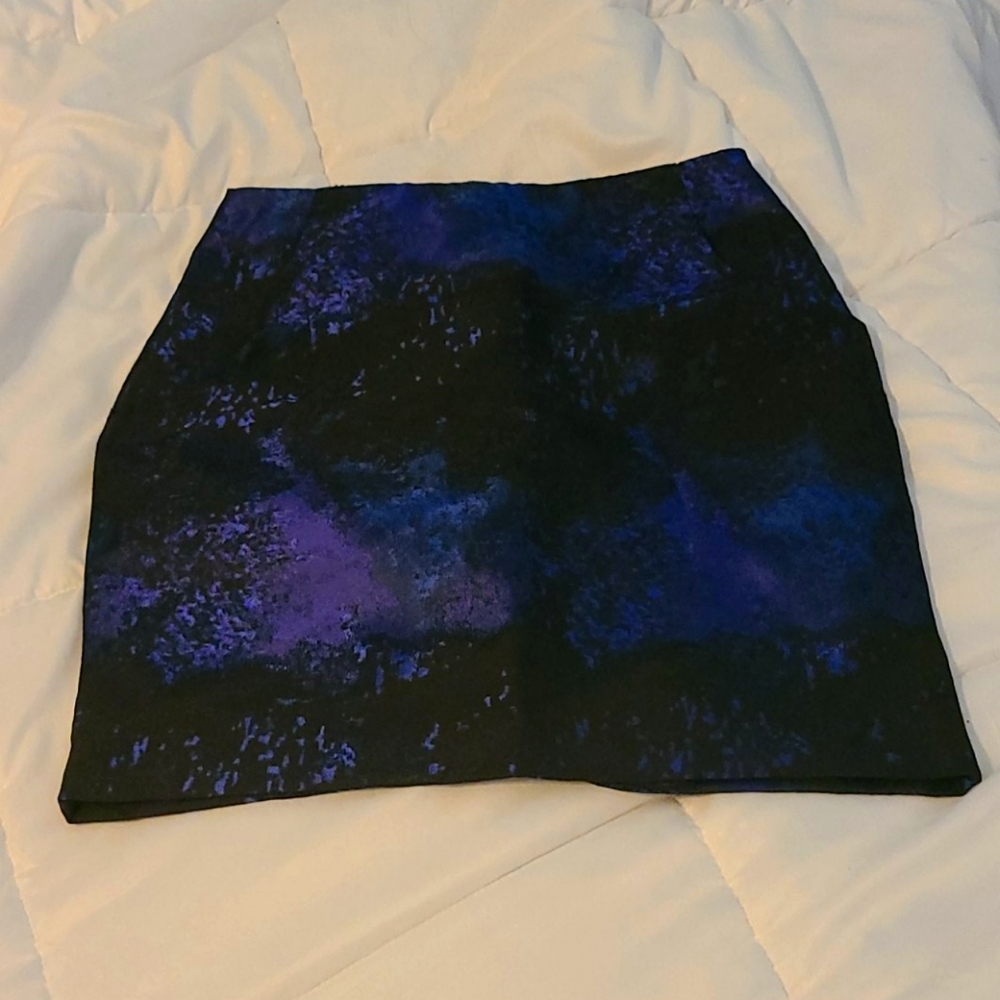 H&M Black and Blue Skirt
